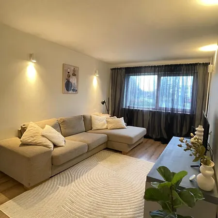 Tallinn Street Apartment *