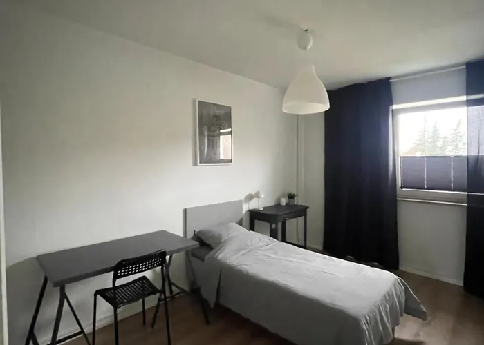 Tallinn Street Apartment *